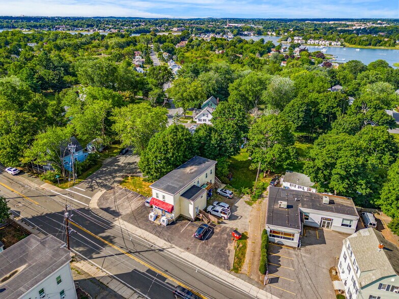 More Photos Of 9 Bridge St, Danvers Storefront Retail Residential For Lease