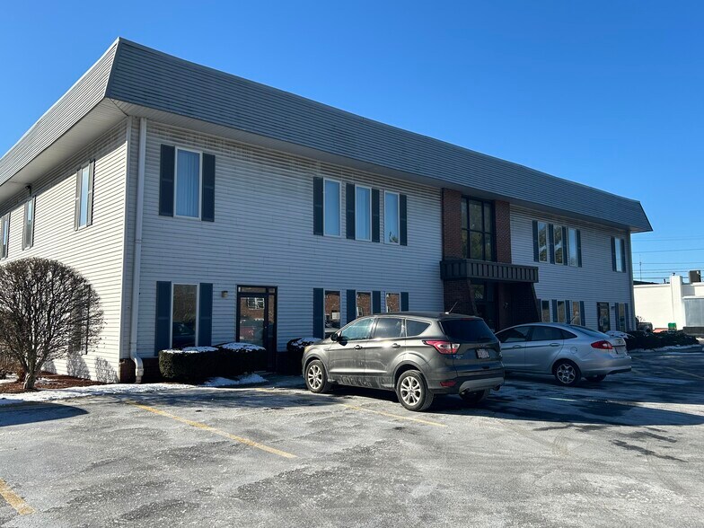 More Photos Of 319A Southbridge St, Auburn Office For Lease