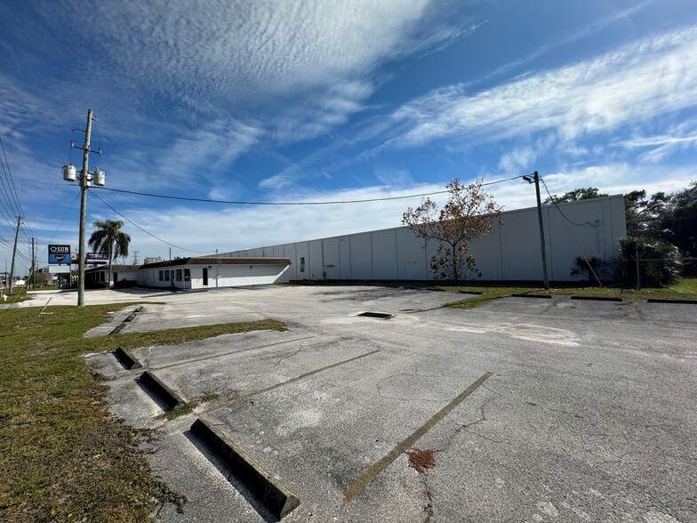 Primary Photo Of 5850 Ulmerton Rd, Clearwater Manufacturing For Lease