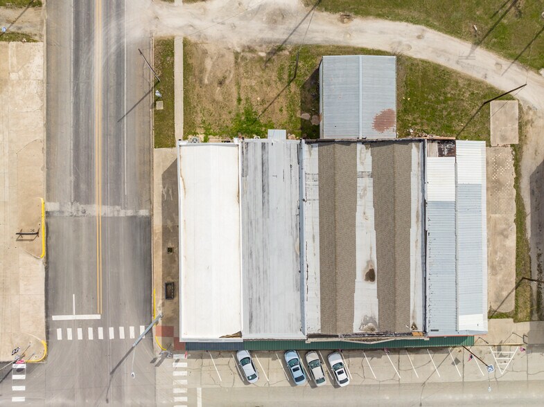 More Photos Of 103 W Main St, Itasca Storefront Retail Office For Sale