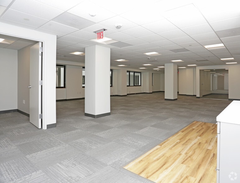 More Photos Of 529 14th St NW, Washington Office For Lease
