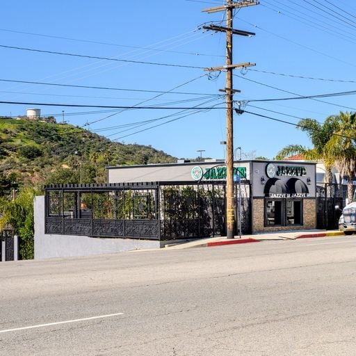 More Photos Of 6500 Foothill Blvd, Tujunga Restaurant For Sale