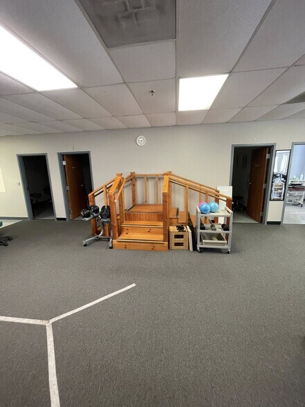 More Photos Of 65 Thomas Johnson Dr, Frederick Medical For Sale