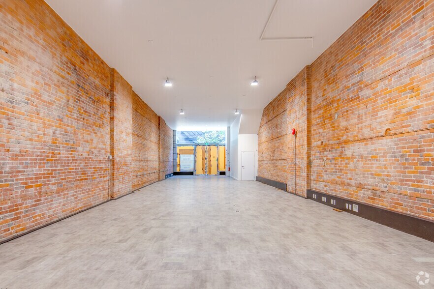More Photos Of 112 W Hastings St, Vancouver Office For Lease