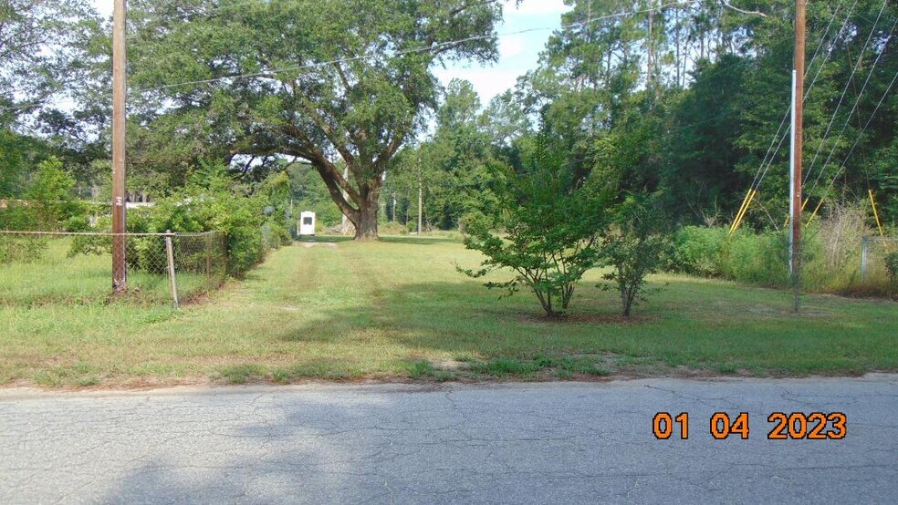 More Photos Of 243 Ellabell Loop Rd, Ellabell Land For Lease