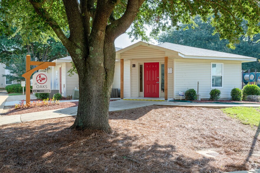 More Photos Of 4700 Park Towne Way, Montgomery Apartments For Sale