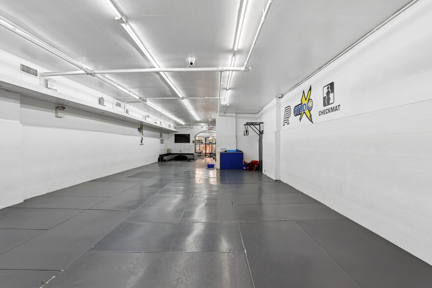 More Photos Of 6 Saint Marks Pl, New York Storefront For Sale