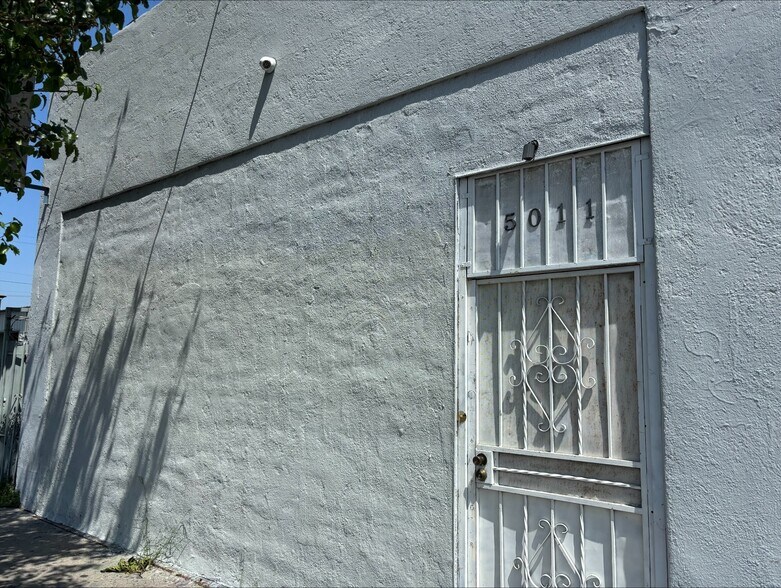 More Photos Of 5011 W Adams Blvd, Los Angeles Freestanding For Sale