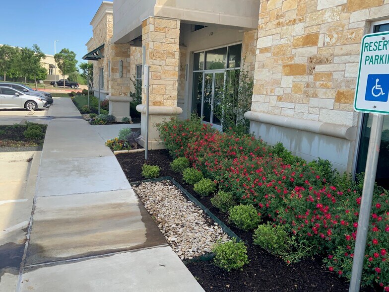 More Photos Of 1807 Keller Pky, Keller Office For Lease