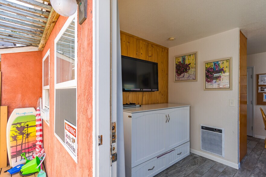 More Photos Of 830-832 Pismo Ct, San Diego Apartments For Sale