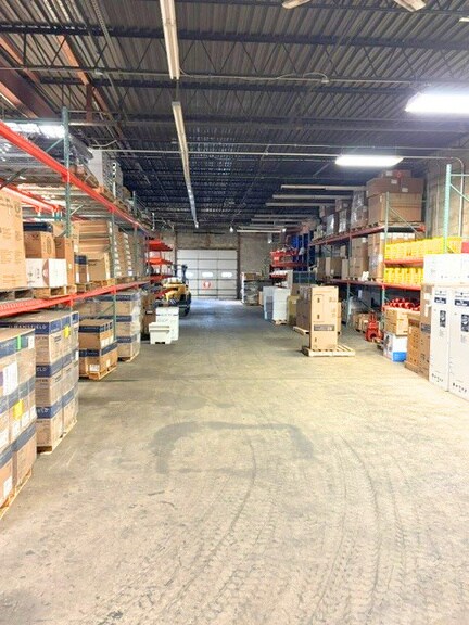 More Photos Of 1995 Ferry Ave, Camden Manufacturing For Sale