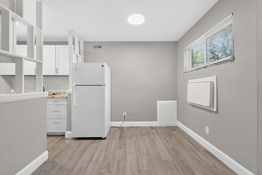 More Photos Of 3656 Seabrook Ave, Columbus Apartments For Sale