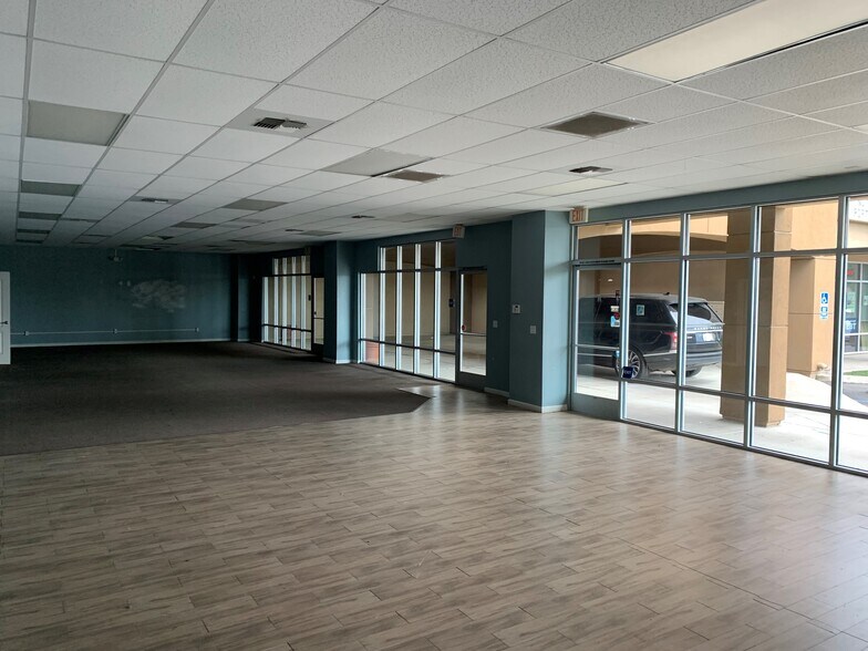 More Photos Of 600 N Prospect St, Porterville Storefront For Lease