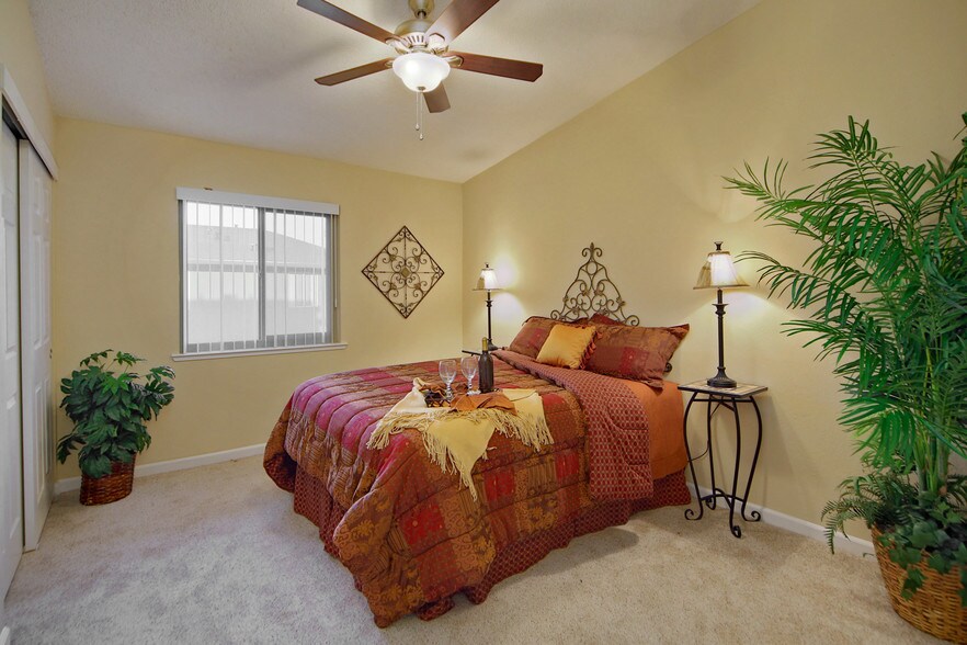 More Photos Of 10501 Croetto Way, Rancho Cordova Apartments For Sale