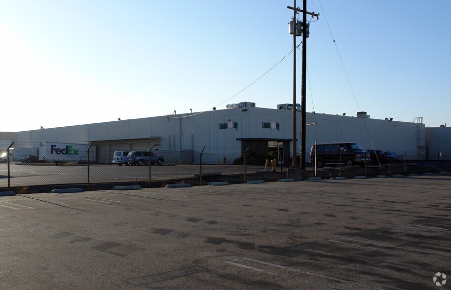 More Photos Of 2040 E Maple Ave, El Segundo Unknown For Lease