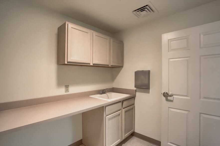 More Photos Of , New Castle Office For Sale