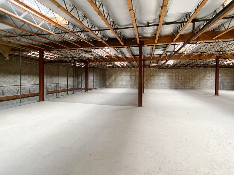 More Photos Of 9517 Gidley St, Temple City Manufacturing For Lease