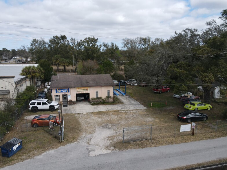 Primary Photo Of 38525 Palm Grove Dr, Zephyrhills Auto Repair For Sale