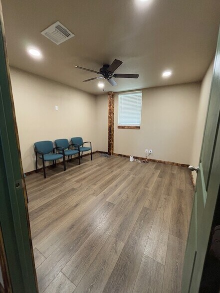 More Photos Of 4077 Seaborn Rd, Ponder Research And Development For Lease