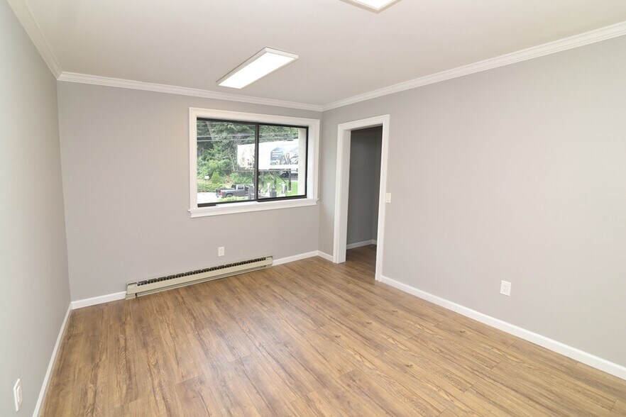 More Photos Of 155 Main St, Brewster Office For Sale