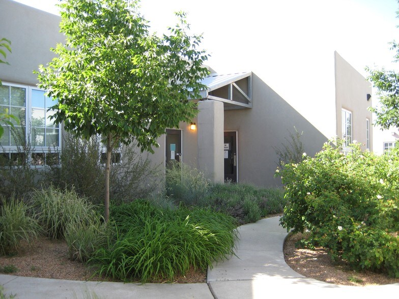 More Photos Of 4001 Office Ct, Santa Fe Office For Lease
