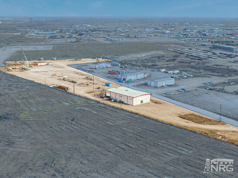 Primary Photo Of 2001 Crane Ave, Odessa Warehouse For Lease