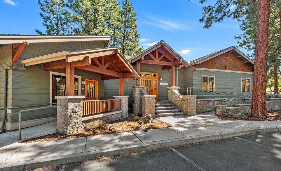 More Photos Of 1510 SW Nancy Way, Bend Medical For Lease