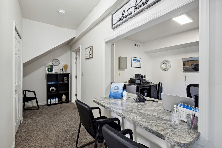 More Photos Of 144-224 Highland Ave, East Lansing Apartments For Sale