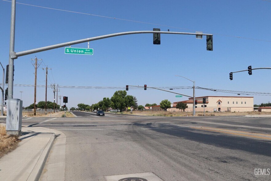 More Photos Of SWC Hosking & S Union Ave, Bakersfield Land For Sale