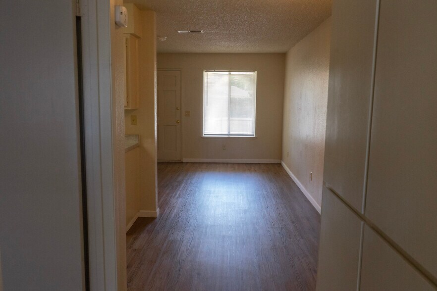 More Photos Of 1491-1499 Bellevue Rd, Atwater Apartments For Sale