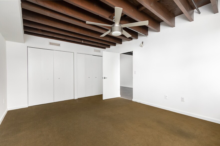 More Photos Of 2100 Abbot Kinney Blvd, Venice Office For Lease