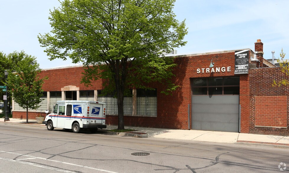 More Photos Of 1715 Church St, Evanston Office For Lease