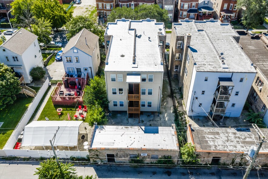 More Photos Of 4934 W Jackson Blvd, Chicago Apartments For Sale