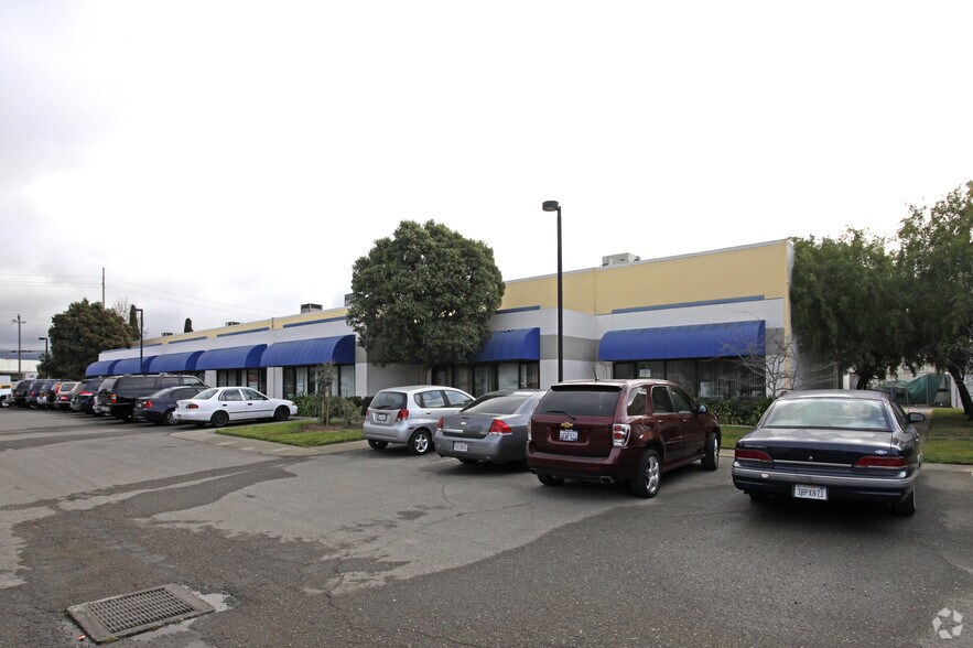 Primary Photo Of 4723 Tidewater Ave, Oakland Research And Development For Lease