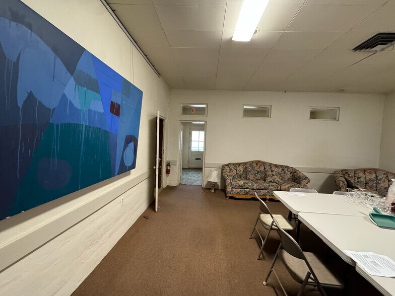 More Photos Of 135 E Harrison Ave, Porterville Office For Lease