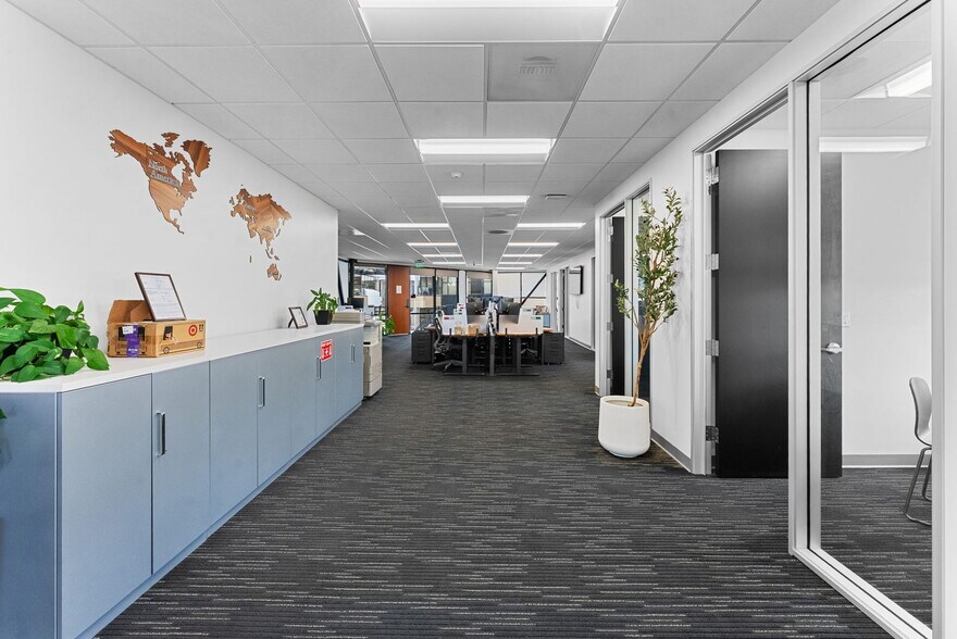 More Photos Of 5080 Shoreham Pl, San Diego Office For Sale