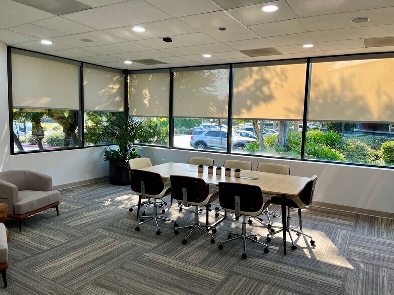 More Photos Of 4930 Campus Dr, Newport Beach Office Residential For Lease