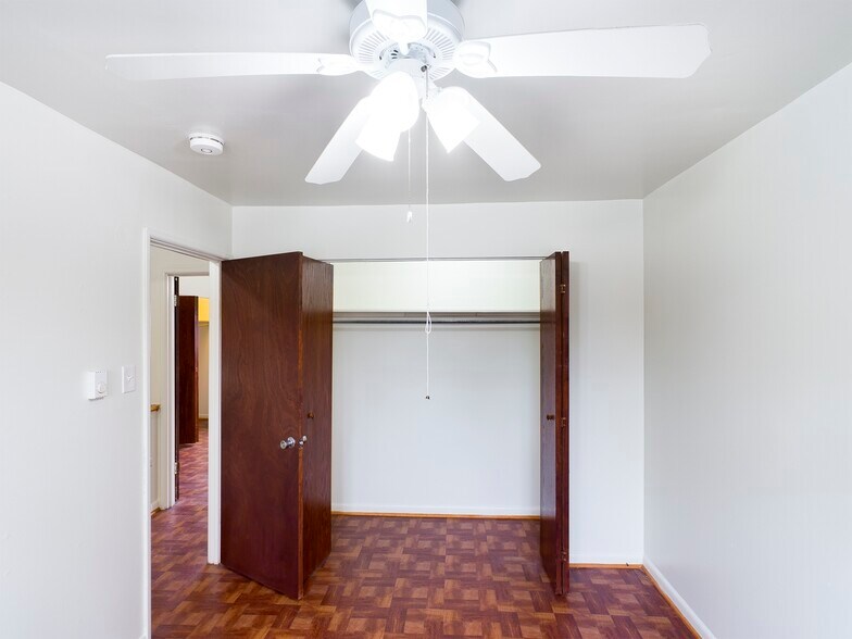 More Photos Of 1450 E 154th Pl, Dolton Apartments For Sale