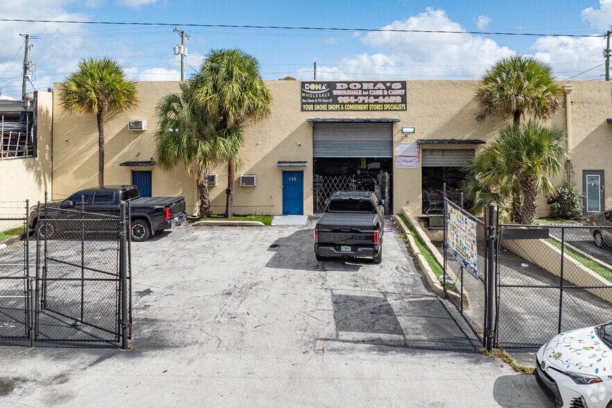 More Photos Of 960-990 NW 10th Ave, Fort Lauderdale Warehouse For Lease