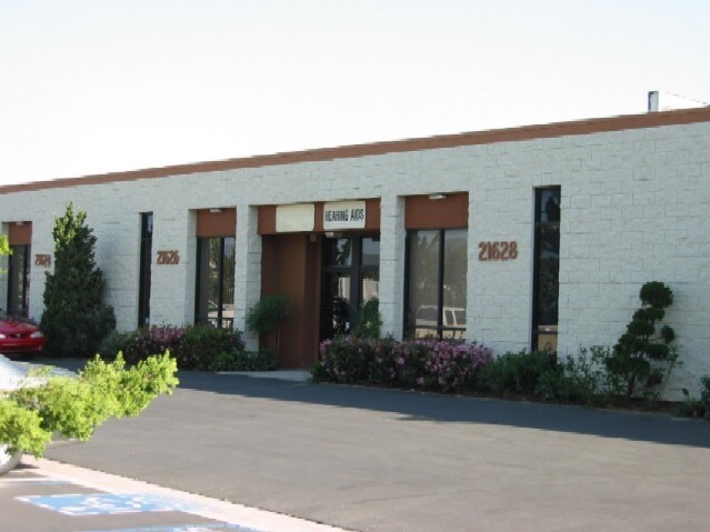 More Photos Of 21610 Lassen St, Chatsworth Warehouse For Lease