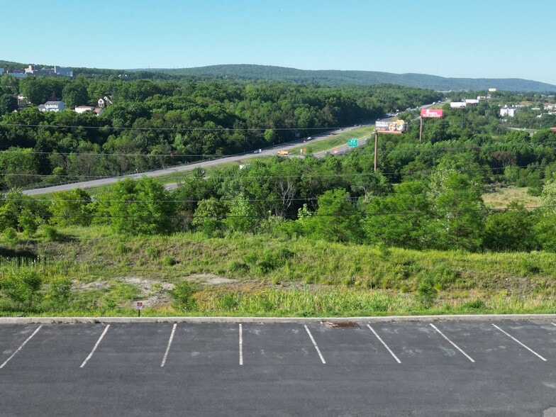 More Photos Of 1325 Highway 315 Blvd, Wilkes-Barre Unknown For Lease