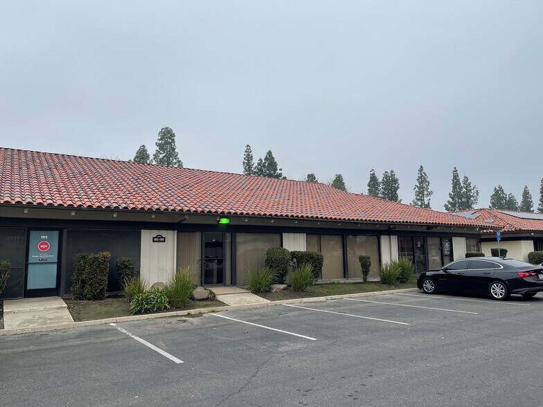 More Photos Of 5070 N 6th St, Fresno Office For Lease