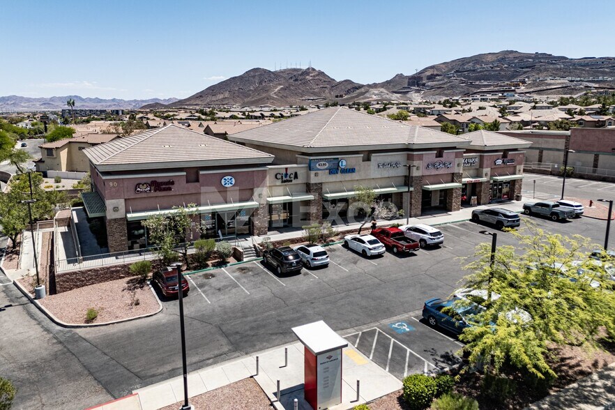 More Photos Of 90 S Stephanie St, Henderson Restaurant For Lease
