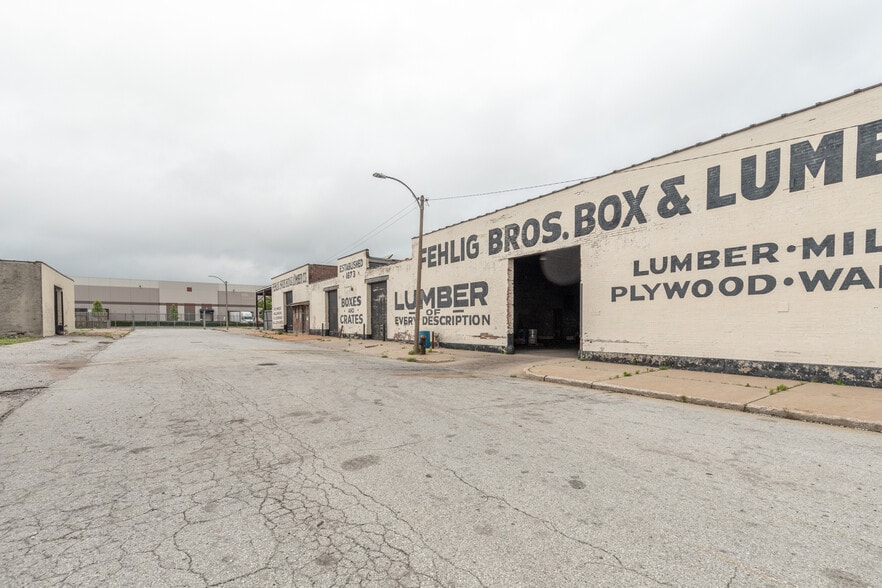 More Photos Of 1900 Cole Street, Saint Louis Manufacturing For Sale
