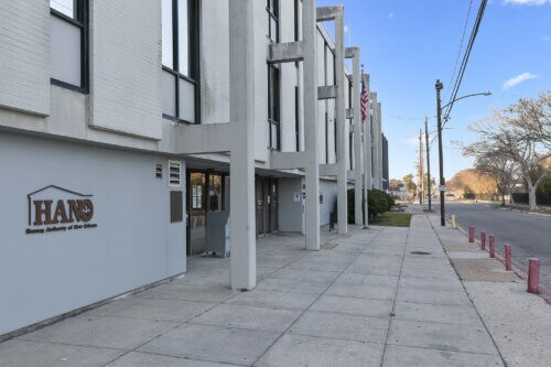 More Photos Of 4100 Touro St, New Orleans Office For Sale