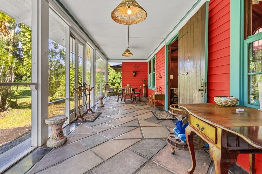 More Photos Of 1896 Kalanianaole St, Hilo Hospitality For Sale