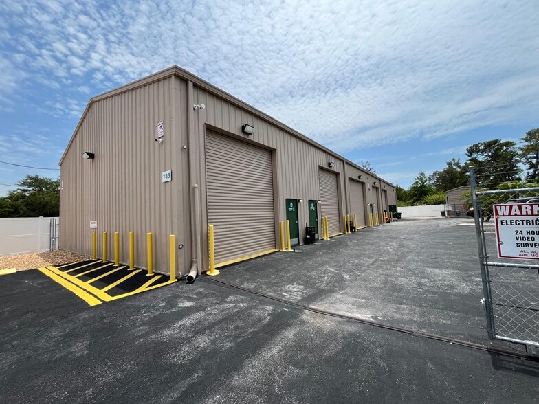 More Photos Of 743 Wesley Ave, Tarpon Springs Warehouse For Sale
