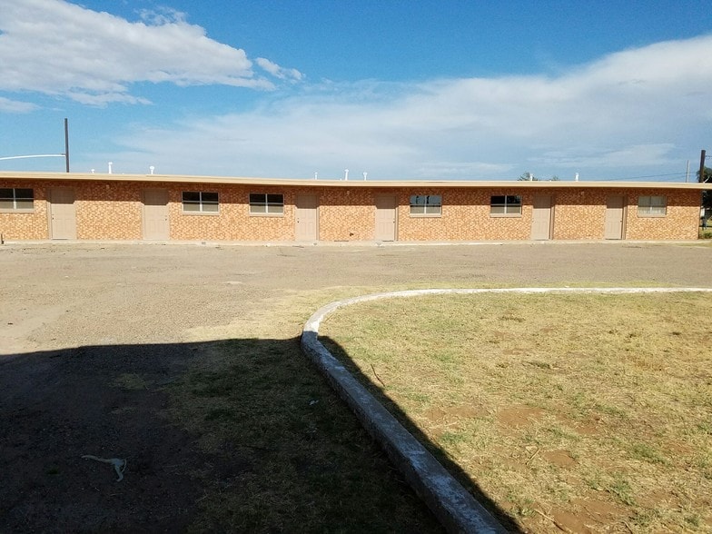 More Photos Of 2500 N Main St, Tahoka Hotel For Sale