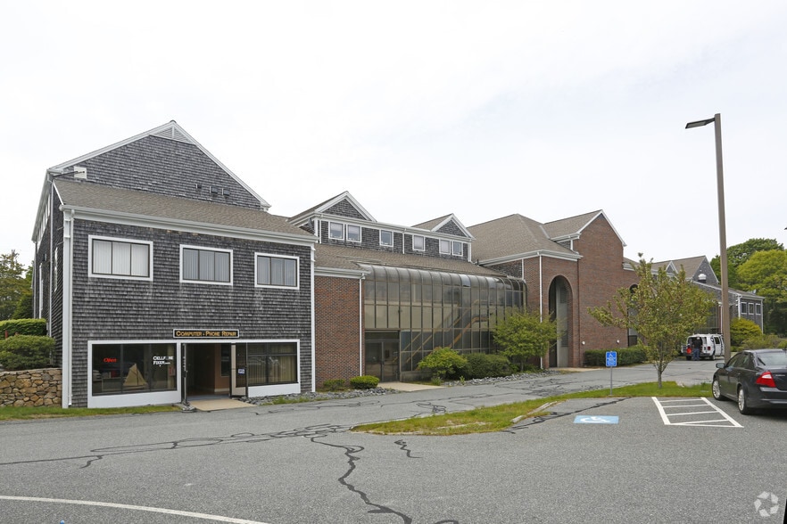 Primary Photo Of 205 Worcester Ct, Falmouth Loft Creative Space For Sale