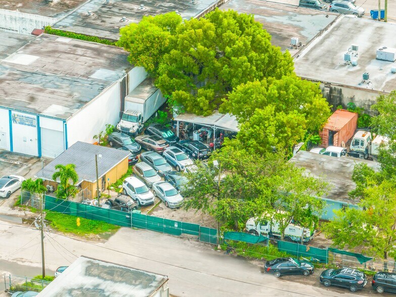 More Photos Of 2201 SW 58th Ter, West Park Contractor Storage Yard For Lease